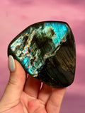Veil of Aurora Labradorite — Caelthryn