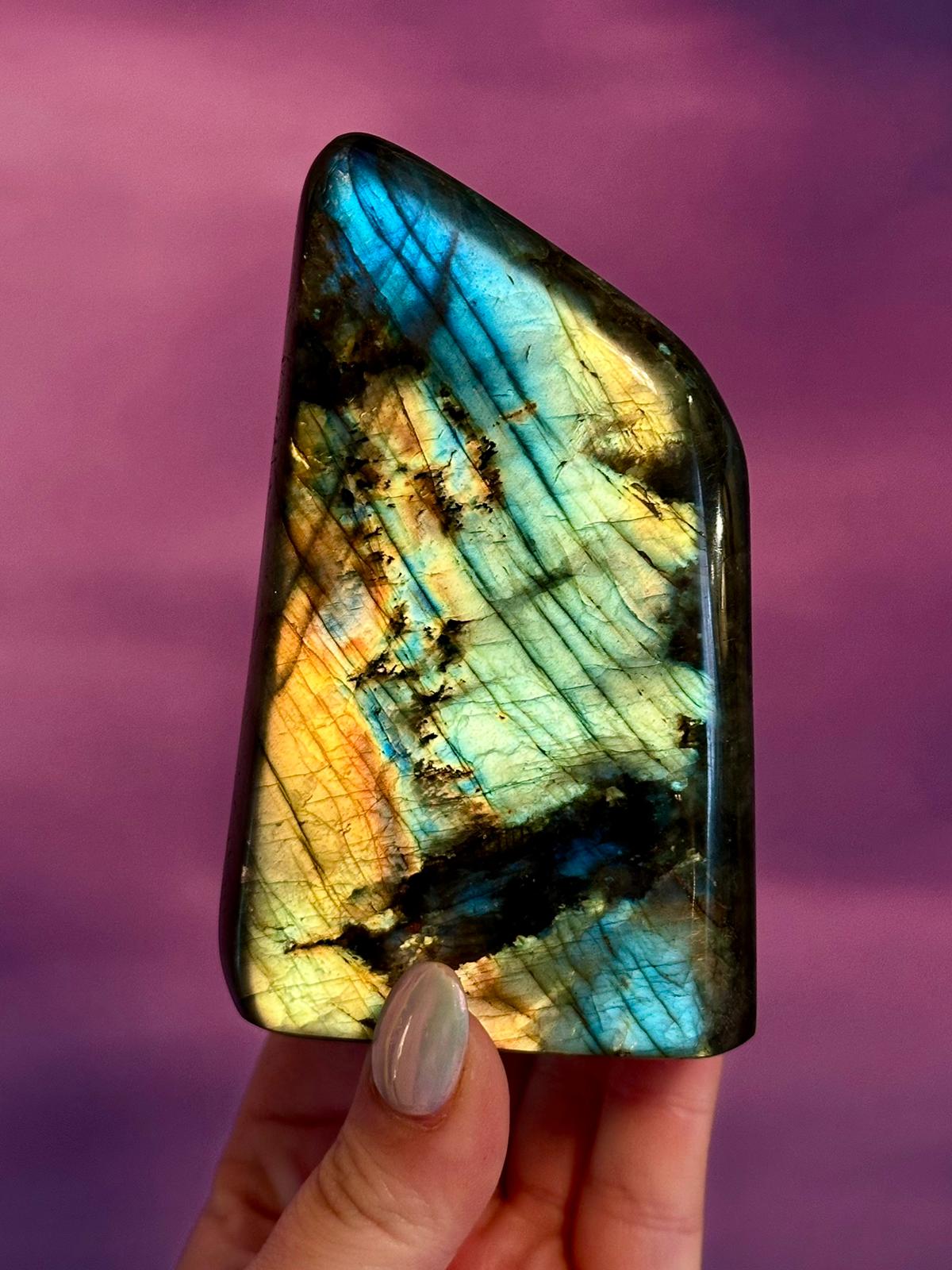 Veil of Aurora Labradorite — Auralis