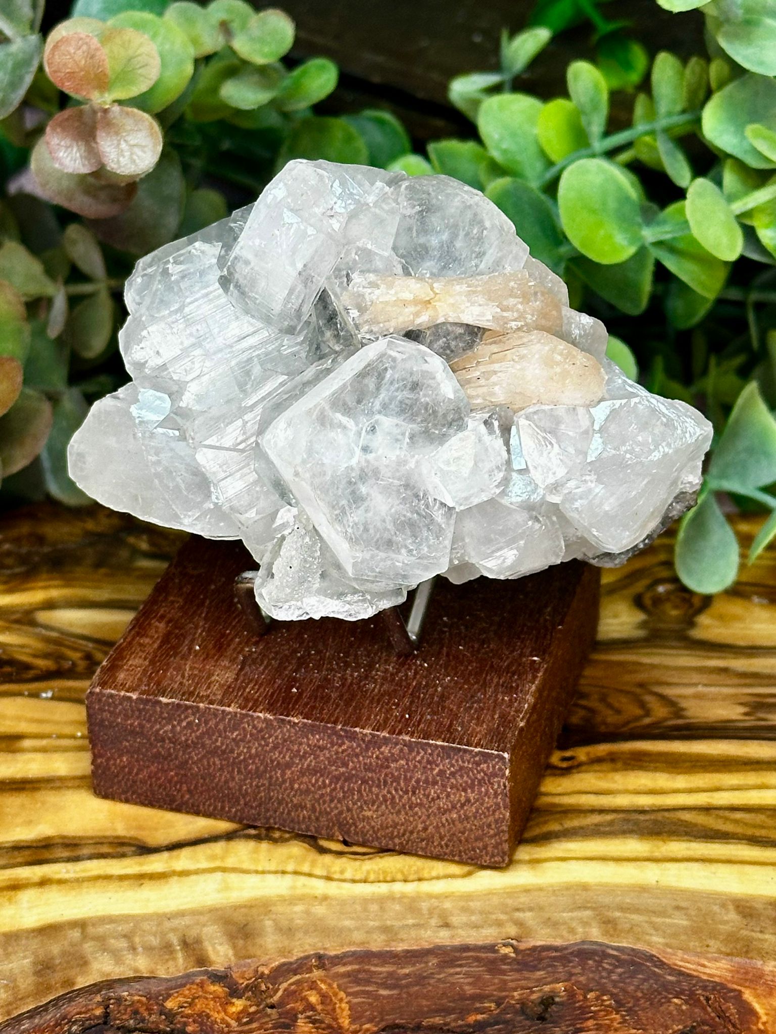 Clear Apophyllite with Peach Stilbite