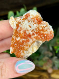 Vanadinite on Barite
