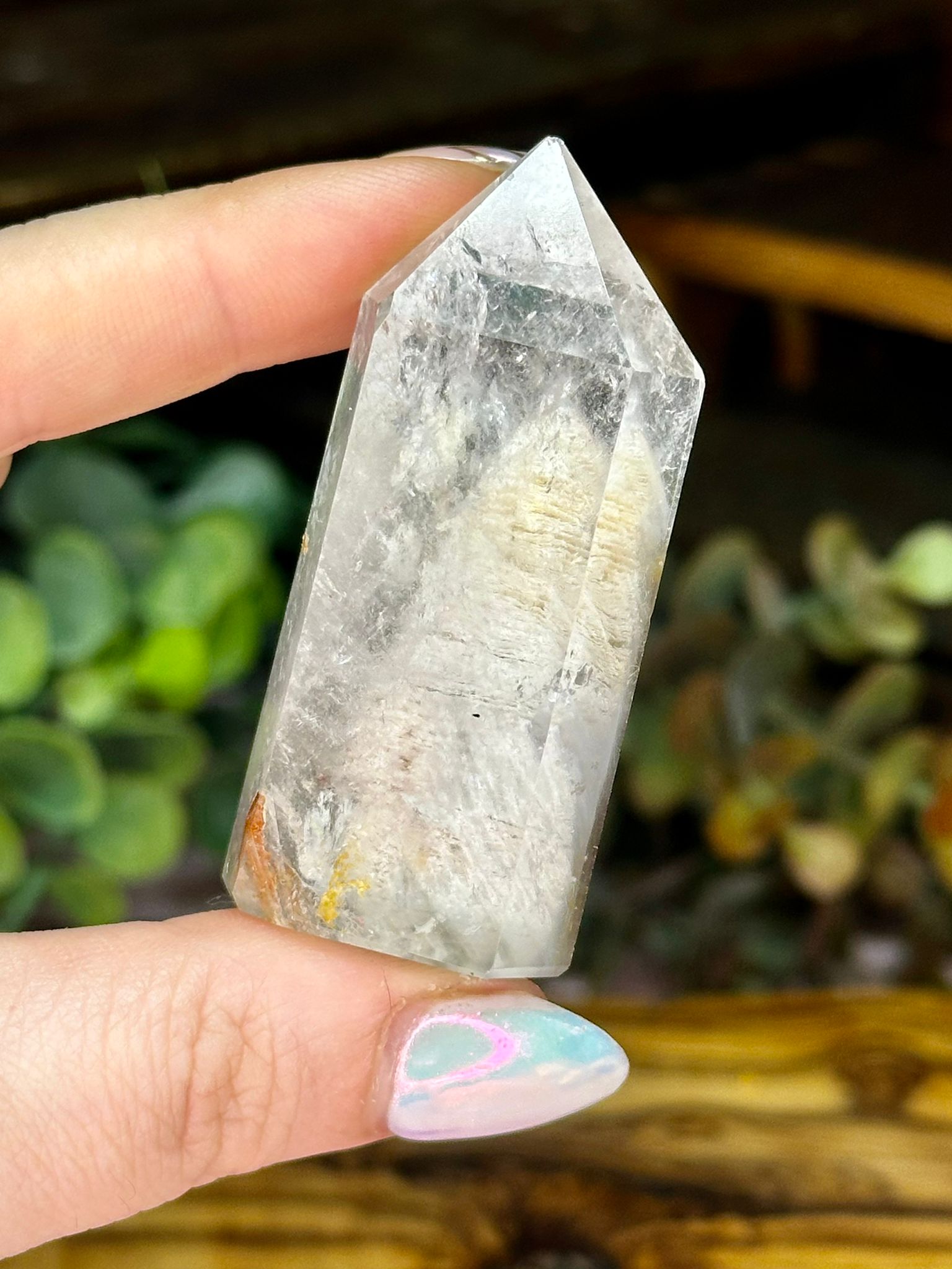 White Garden Quartz Tower – Lodolite Quartz
