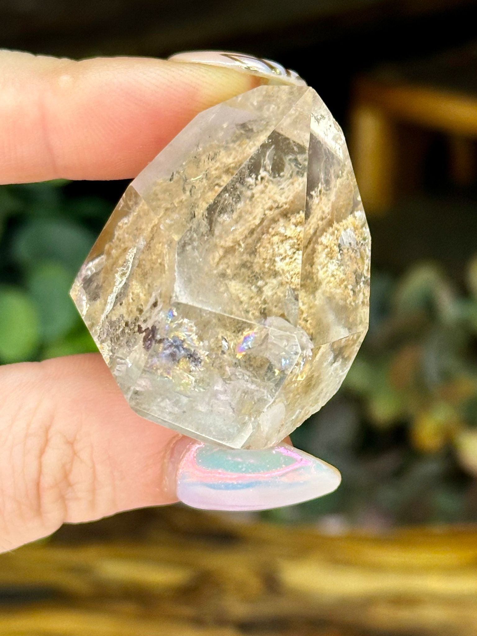 White Garden Quartz Freeform – Scenic Lodolite