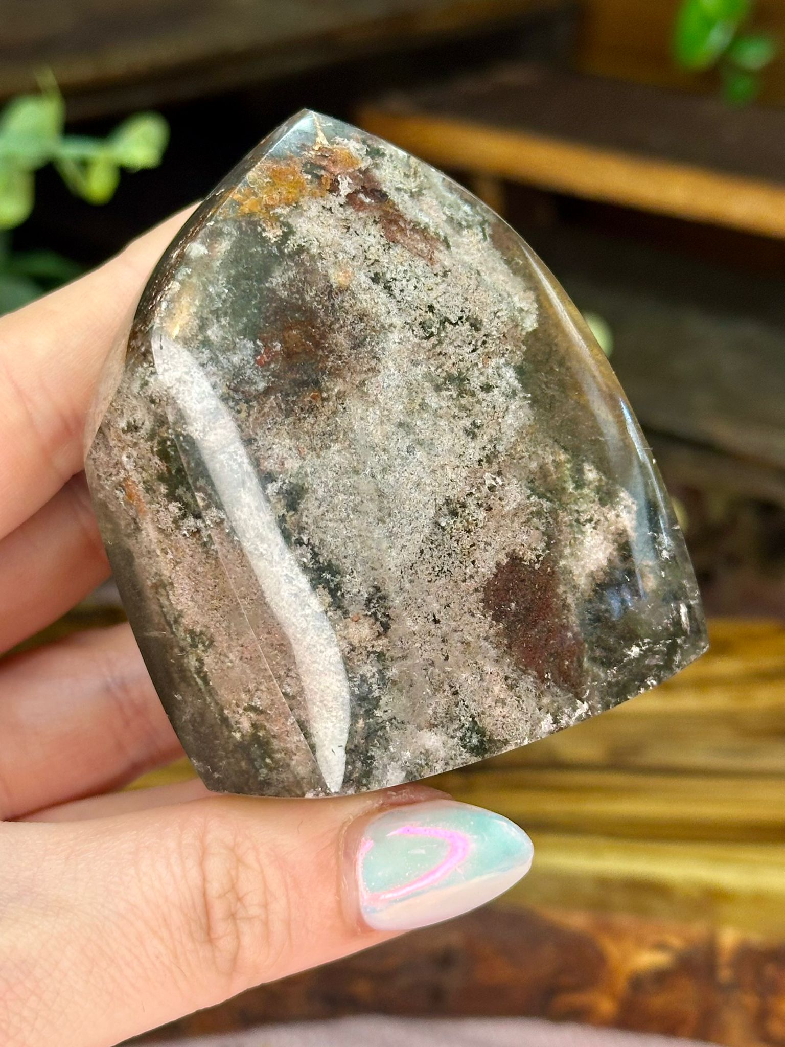 Large Garden Quartz Freeform – Scenic Lodolite