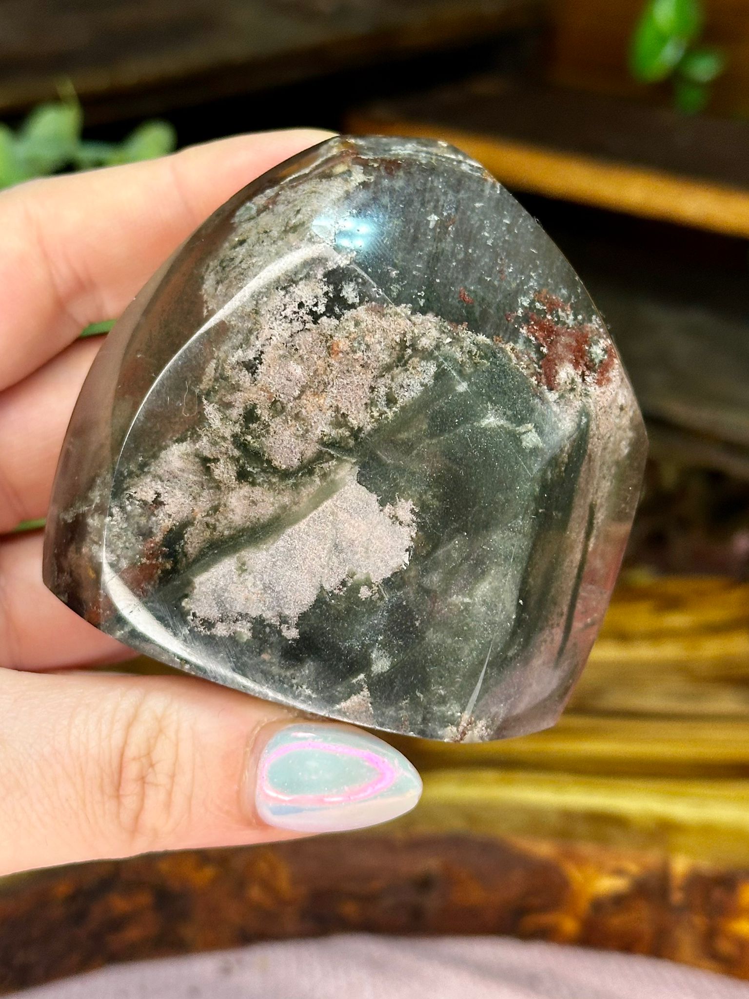 Large Garden Quartz Freeform – Scenic Lodolite