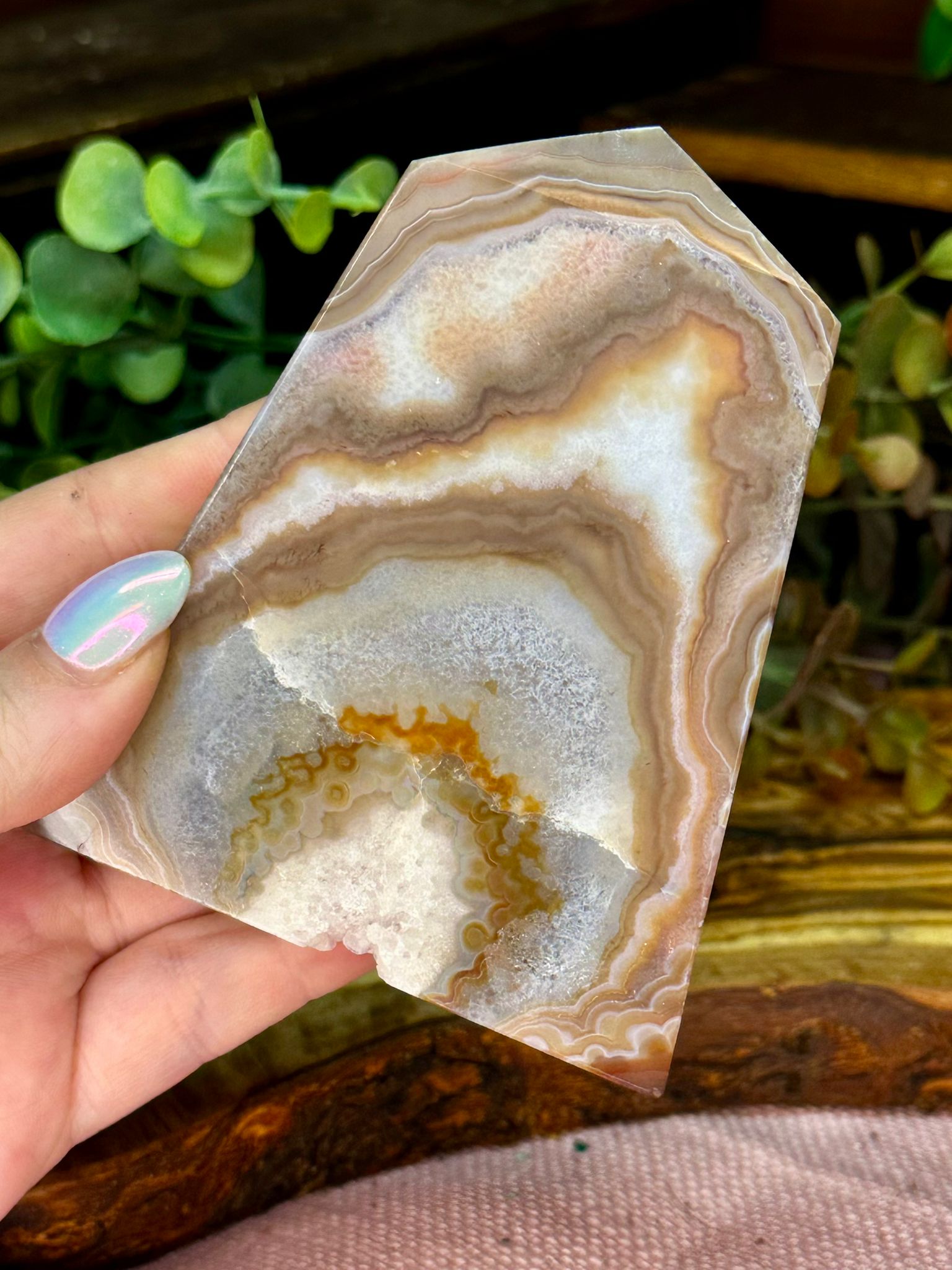 Agate Druzy Tower