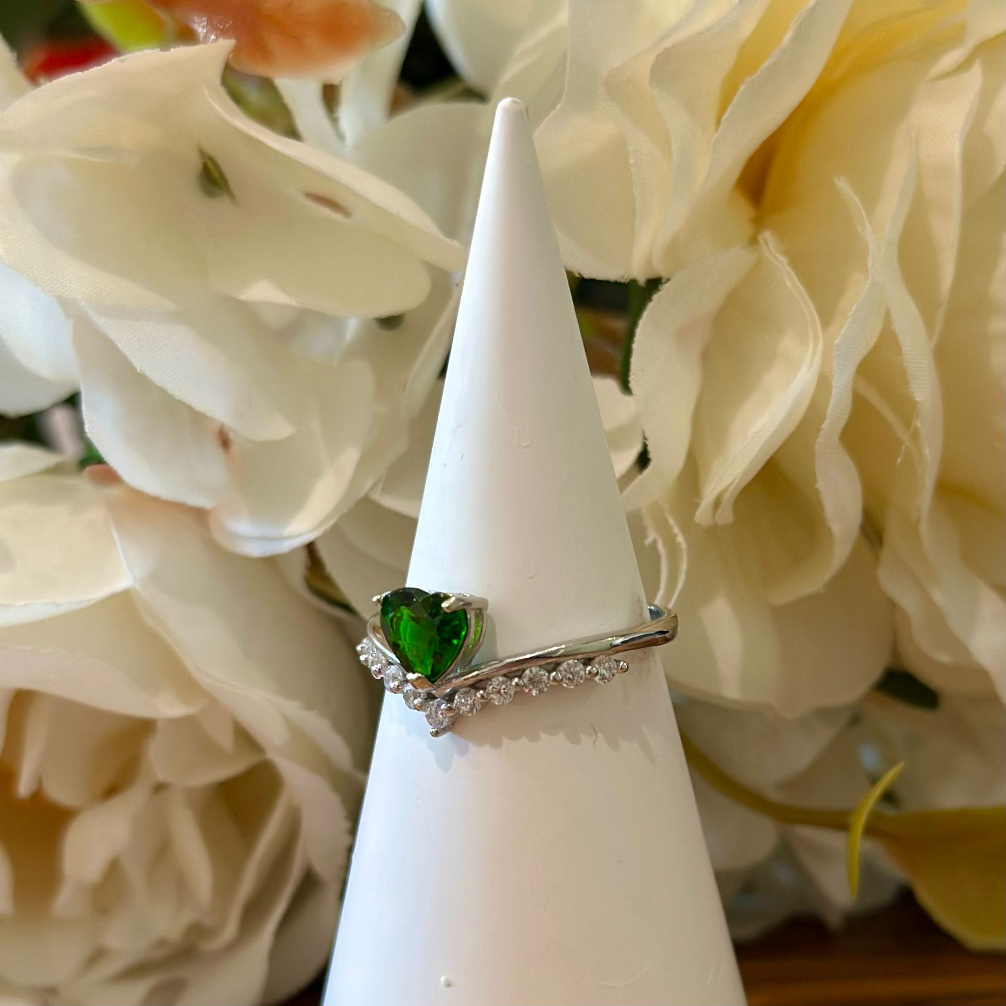 Green Diopside Ring – Heart Cut with Crown Band