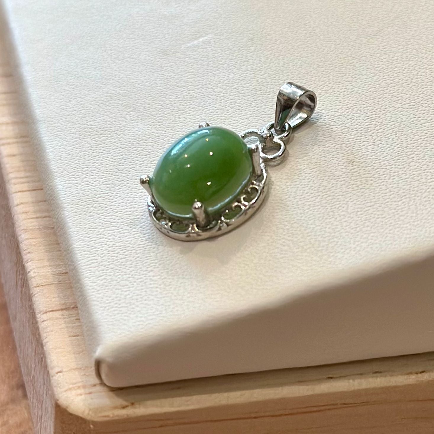 Green Aventurine Pendant – Ornate Setting