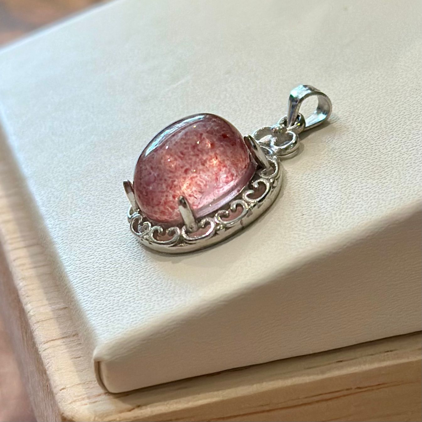 Strawberry Quartz Pendant – Ornate Setting