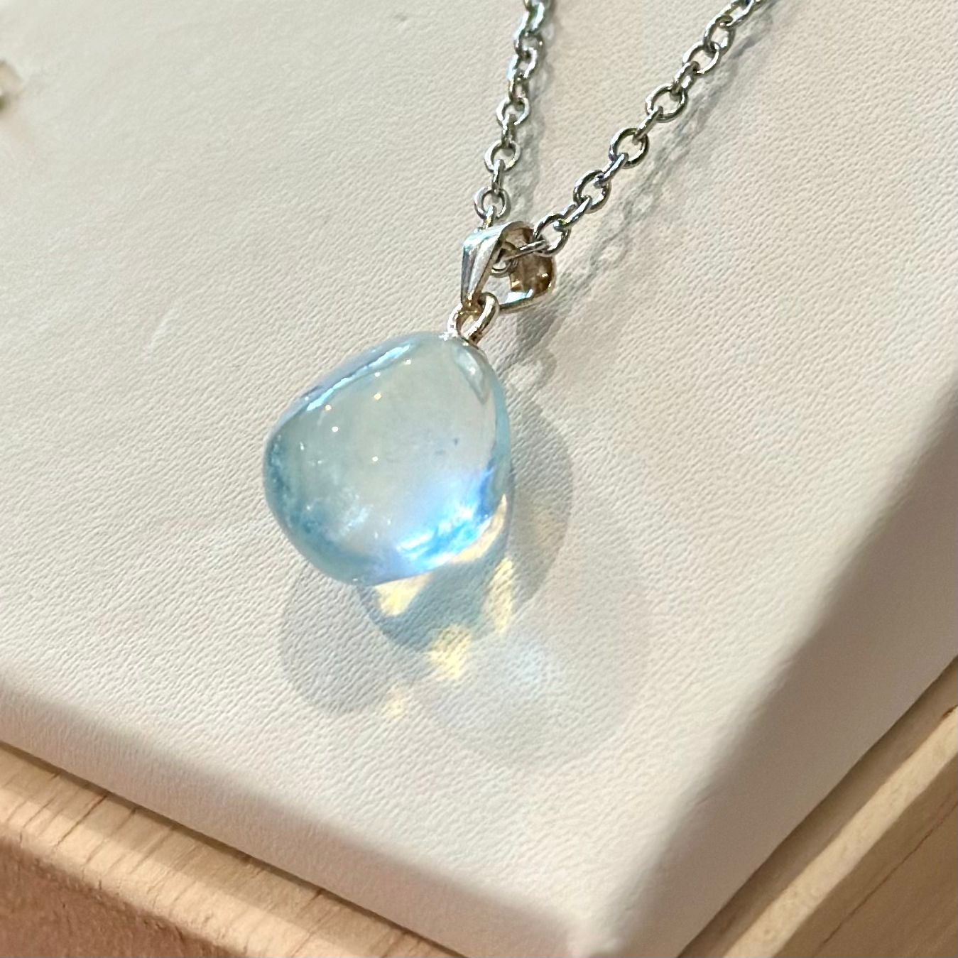 Aquamarine Tumbled Pendant Necklace – Stainless Steel Chain