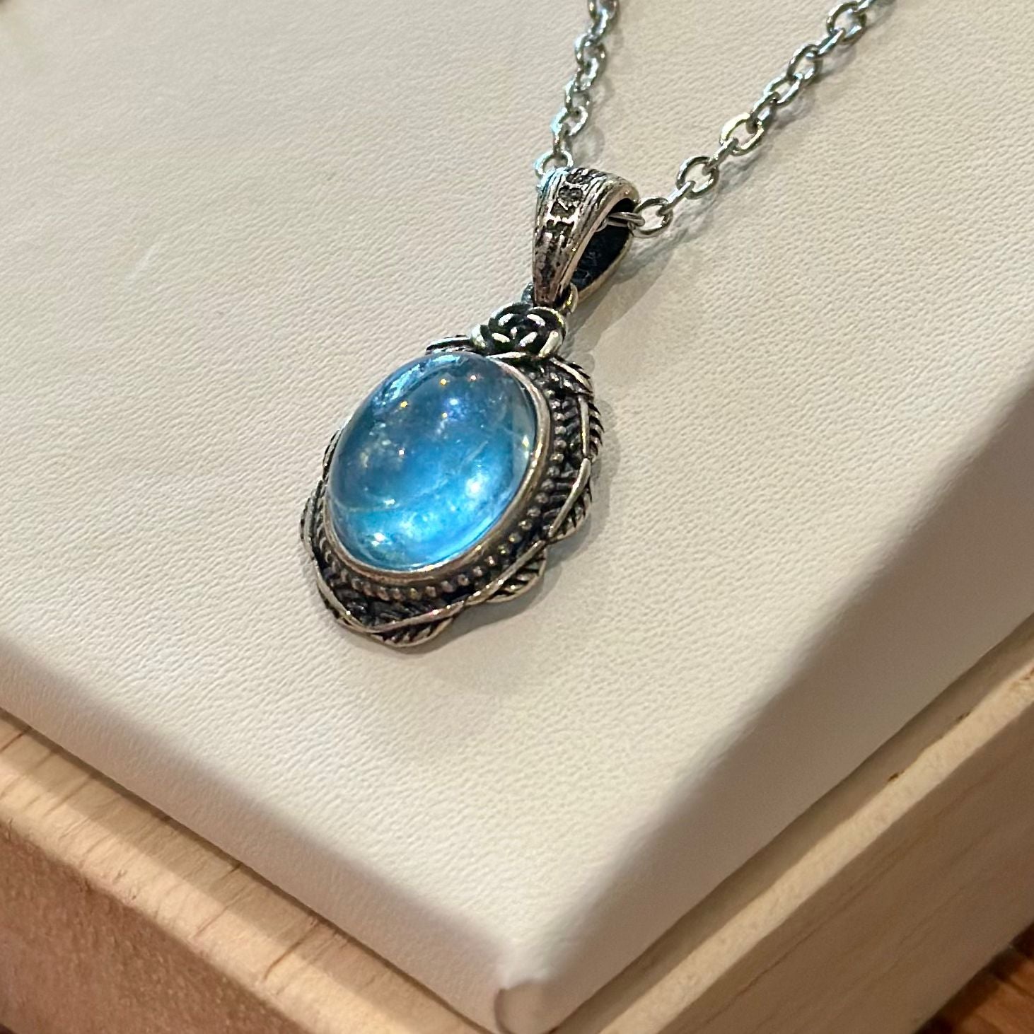 Aquamarine Ornate Pendant Necklace – Stainless Steel Chain