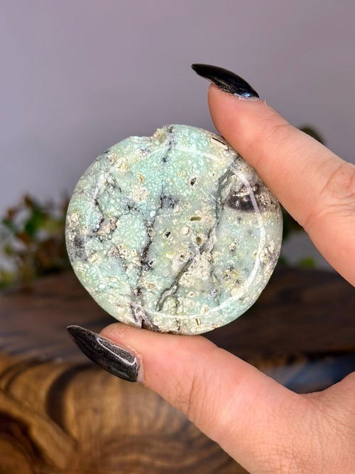 Pakistan Chrysoprase flat stone B with mint green colouring, grey veining and natural matrix